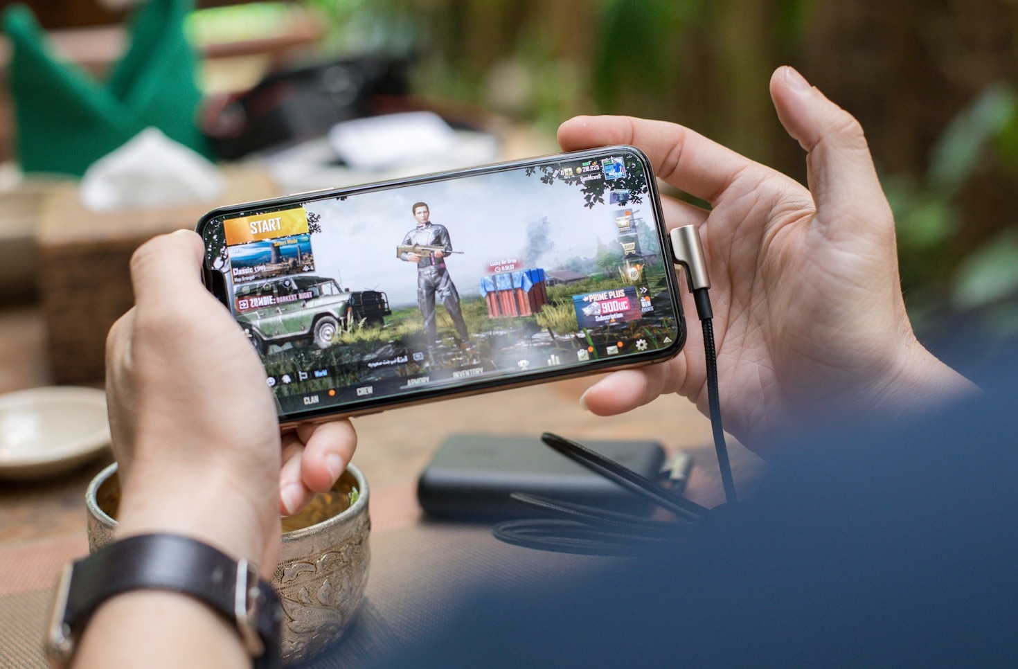 Building a Community: Why Mobile Gamers Choose iOnlyGame